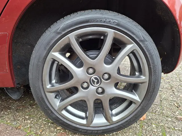 Mazda 2 1.3 Hanabi 2013 Benzine 24