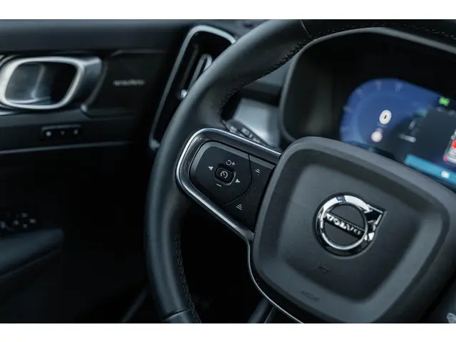 Volvo XC40 2.0 B4 Plus Dark 2025 Benzine 26
