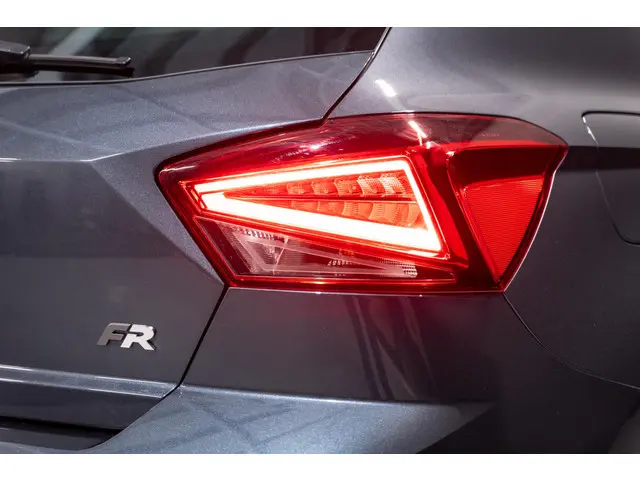 SEAT Ibiza 1.0 EcoTSI FR Business Connect 2025 Benzine 22