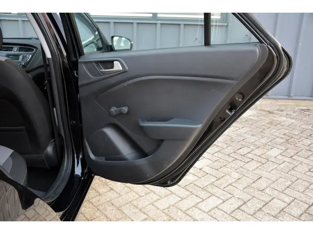 Hyundai i20 1.2 LP i-Drive Cool 2019 Benzine 40