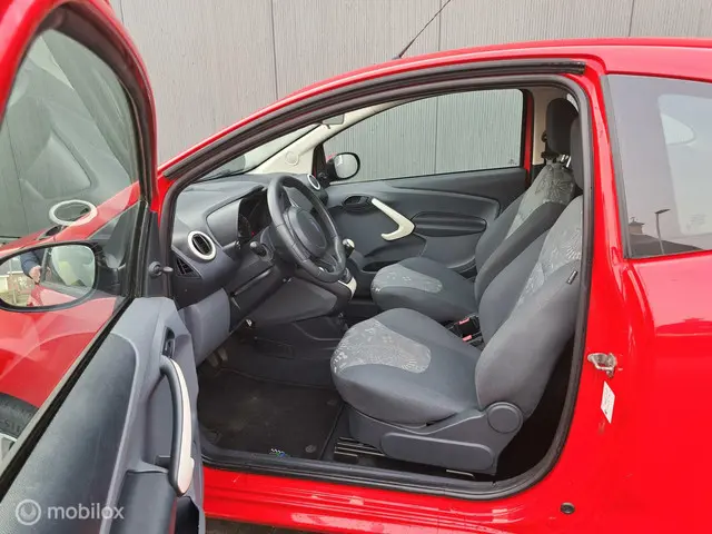 Ford Ka 1.2 Champions Edition start/stop 2013 Benzine 12