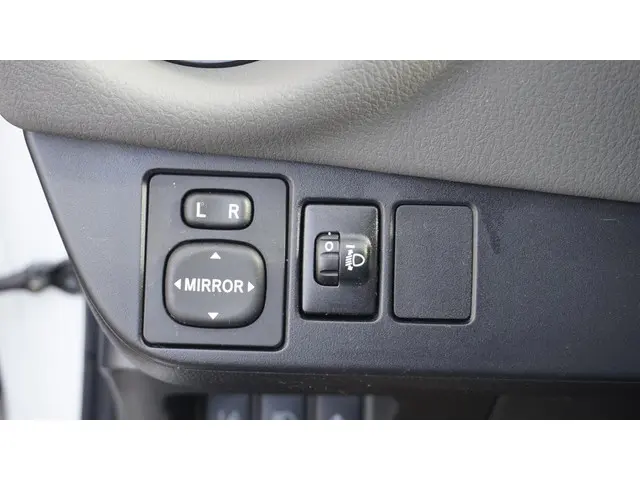 Toyota Yaris 1.5 Hybrid Aspiration 2017 Hybride Benzine 22