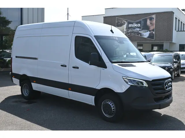 Mercedes-Benz Sprinter 516 CDI L2H2 2020 Diesel 4
