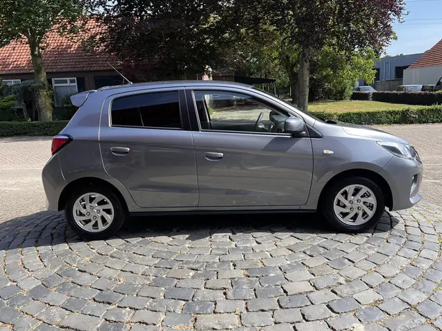 Mitsubishi Space Star 1.2 Dynamic 2023 Benzine 5