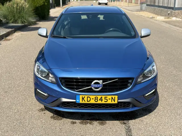 Volvo V60 2