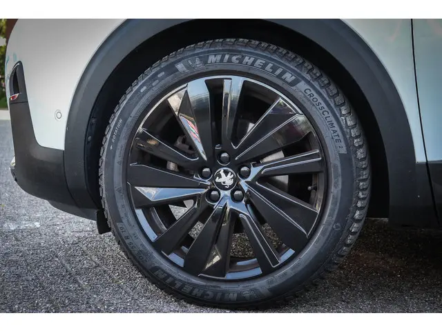 Peugeot 3008 1.2 PureTech GT Line 2019 Benzine 14