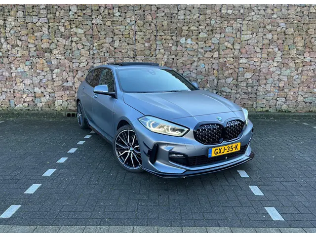 BMW 1 Serie 120i 2023 Benzine 3