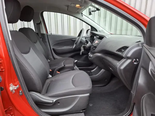 Opel KARL 1.0 ecoFLEX Edition 2017 Benzine 29