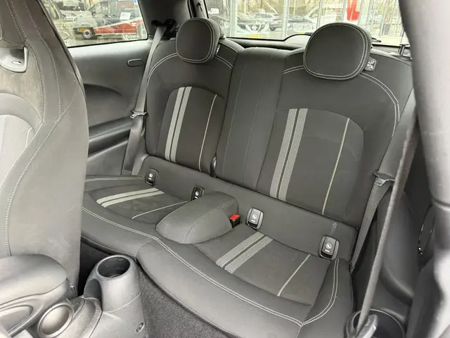 MINI Cooper 1.5 John Cooper Works 2019 Benzine 5