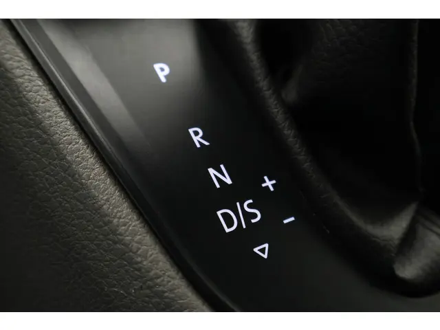 MAN TGE 35 2.0 TDI DSG 140 PK L3H3 (L2H2) 2020 Diesel 31