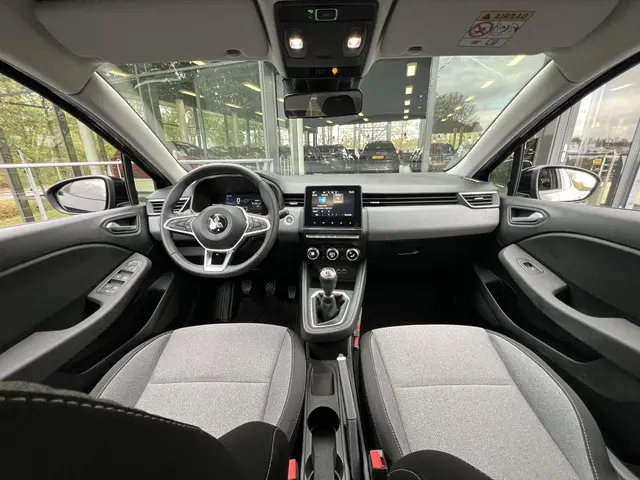 Mitsubishi Colt 1.0T MT Intense 2024 Benzine 3