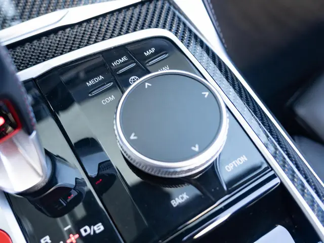 BMW M4 Cabrio xDrive Competition 2022 Benzine 43