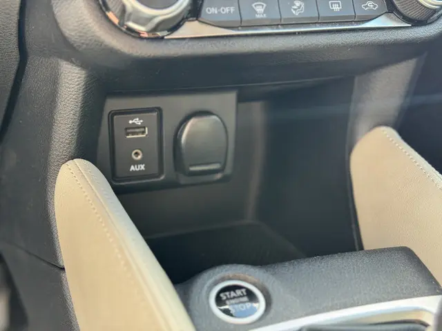 Nissan Micra 0.9 IG-T Tekna 2019 Benzine 31