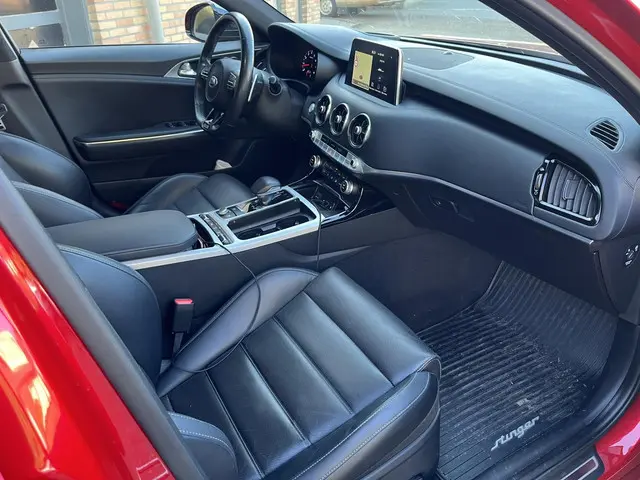 Kia Stinger 3.3 V6 T-GDI AWD GT 2019 Benzine 24