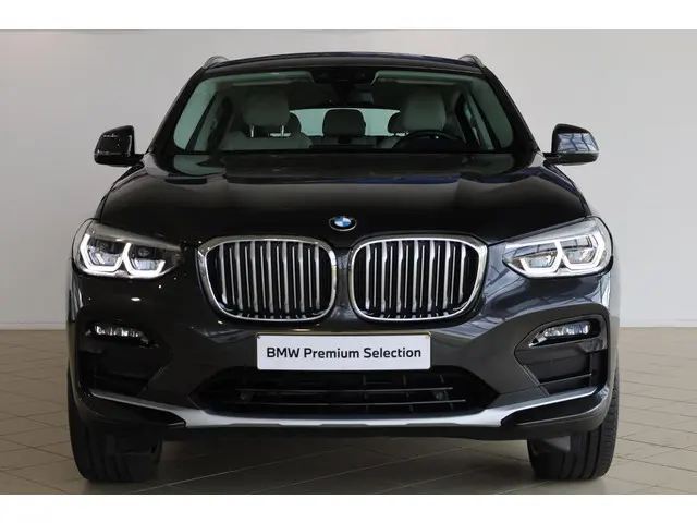 BMW X4 xDrive20i 2021 Benzine 4