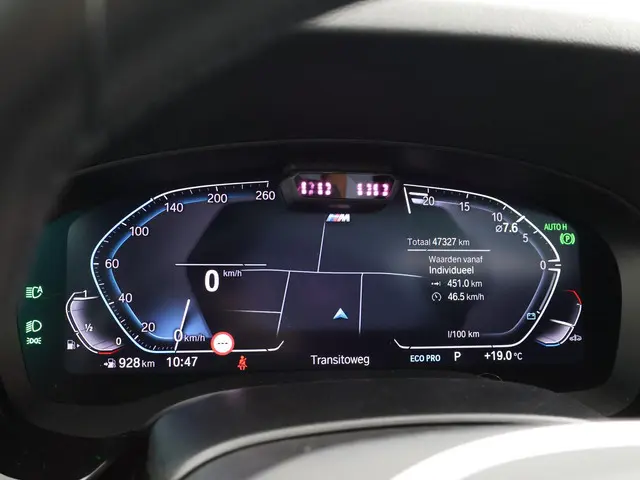 BMW 5 Serie 540i M-SPORT 2022 Benzine 64