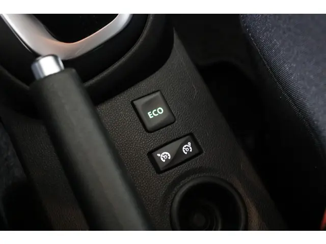 Renault Captur 1.2 TCe Limited Automaat! 2018 Benzine 25