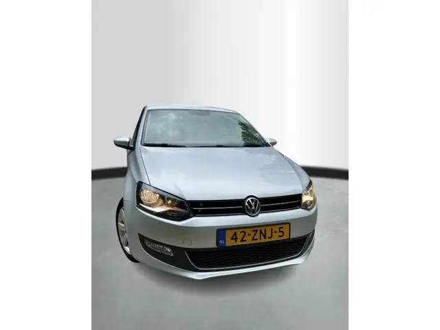 Volkswagen Polo 1.2 TSI 90pk 2013 Benzine 3