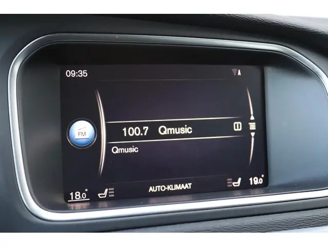 Volvo V40 2.0 T2 Nordic+ 2018 Benzine 22