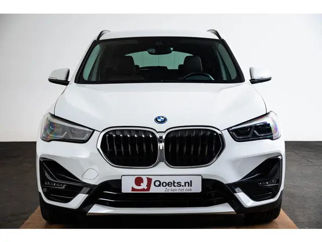 BMW X1 xDrive25e High Executive 2022 Hybride Benzine 22