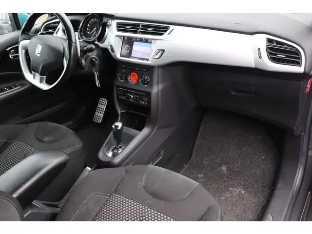 Citroën DS3 1.4 e-HDi Chic 2012 Diesel 6