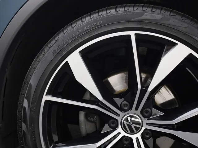 Volkswagen Tiguan 1.5TSI/150PK R-Line DSG 2021 Benzine 30