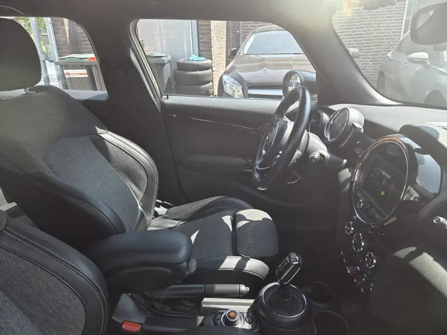 MINI Cooper 2