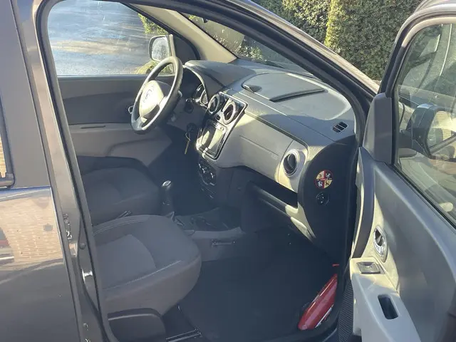 Dacia Lodgy 1.6 MPi 7p. 2013 Benzine 14