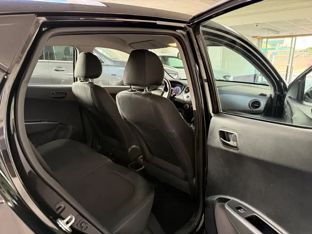 Hyundai i10 1.0i Comfort 2019 Benzine 12