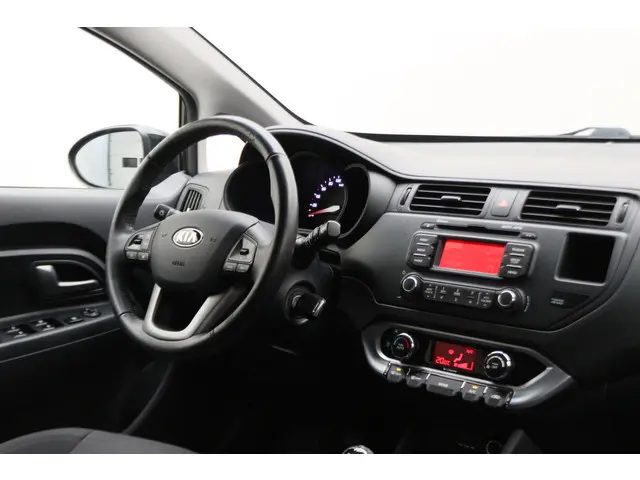 Kia Rio 1.4 CVVT ExecutiveLine 2014 Benzine 25