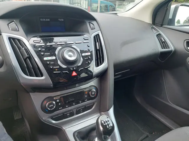 Ford Focus Wagon 1.0 EcoBoost Trend 2012 Benzine 10