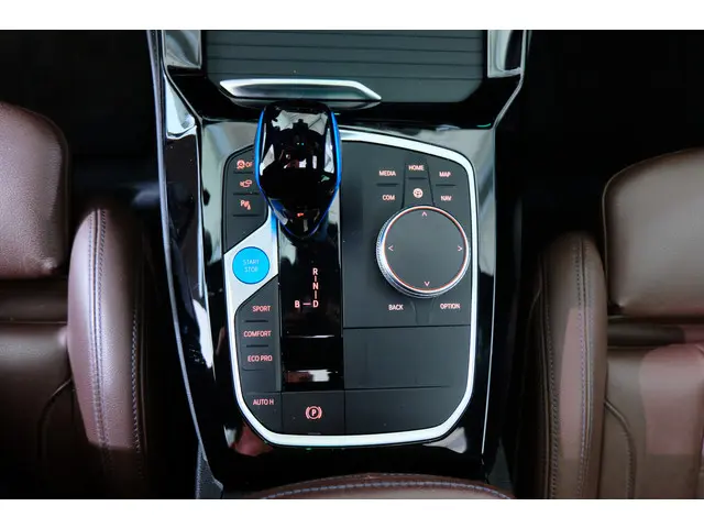 BMW iX3 M-Sport High Executive 80 kWh 2022 Elektrisch 13