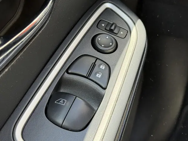 Nissan Micra 0.9 IG-T Acenta 2018 Benzine 25