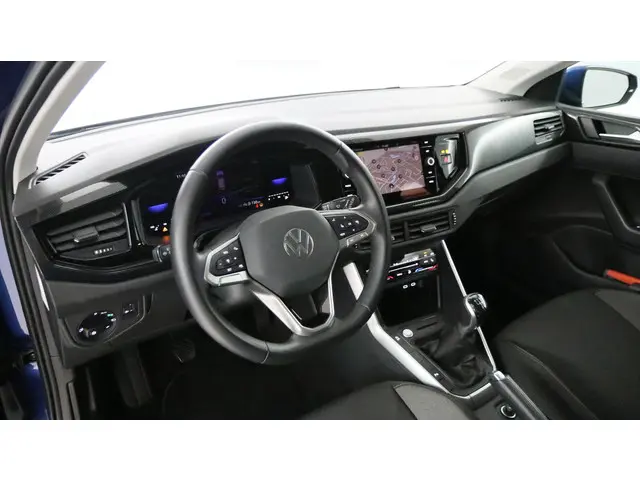 Volkswagen Polo 1.0 TSI 95pk Life Edition 2024 Benzine 16