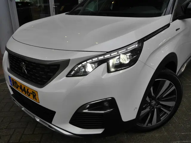 Peugeot 3008 1.2 PureTech GT Line 2017 Benzine 35