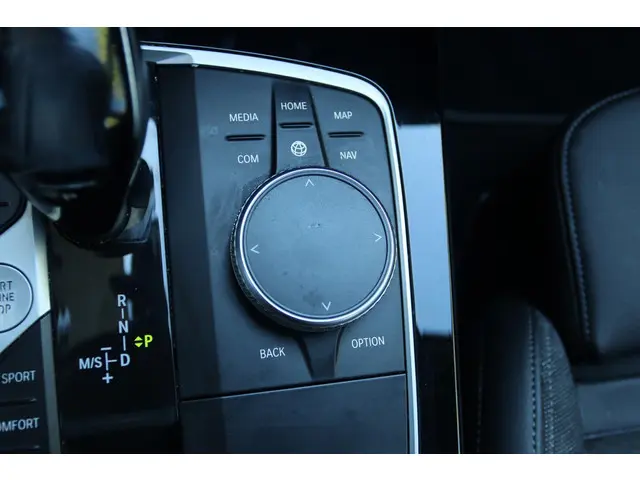 BMW 1 Serie 118I EXECUTIVE EDITION AUT. 2019 Benzine 33