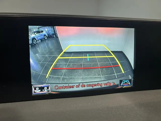 Lexus UX 250h Preference Line 2022 Hybride Benzine 12