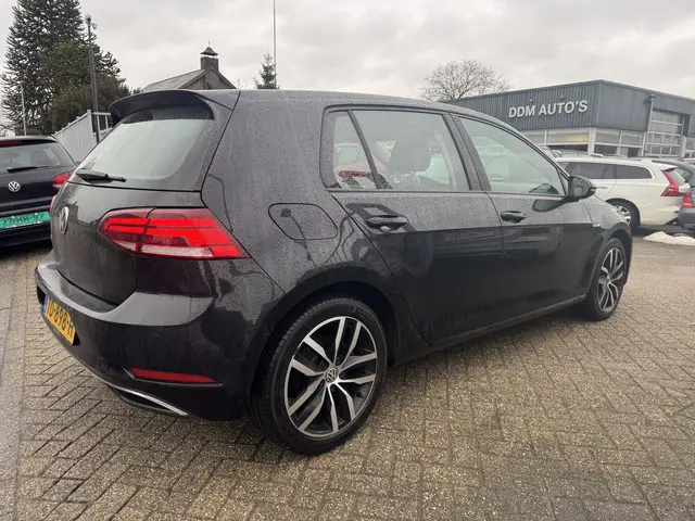 Volkswagen e-Golf e-Golf 2018 Elektrisch 12