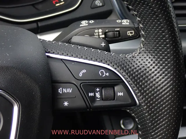 Audi Q5 3.0TDI QUATTRO 2018 Diesel 32