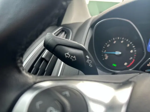 Ford Focus Wagon 1.0 EcoBoost Titanium 2013 Benzine 65