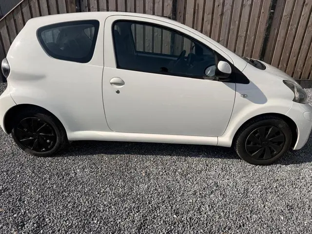 Toyota Aygo 1.0 VVT-i Xpress 2013 Benzine 5