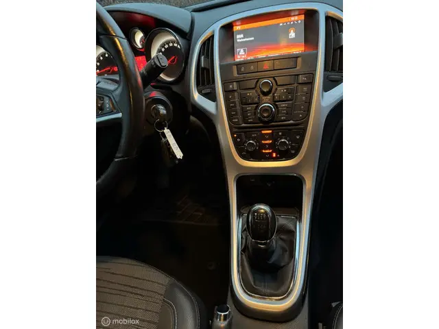 Opel Astra 1.4 Turbo 150PK/NAVI/PDC/DO/NWE APK 2014 Benzine 10