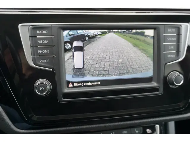 Volkswagen Touran 1.4 TSI automaat 2016 Benzine 10