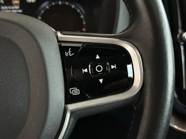 Volvo XC60 2.0 T5 AWD Inscription 2018 Benzine 24