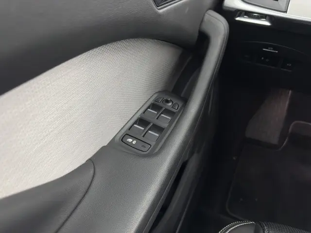 Jaguar I-PACE EV400 HSE 90 kWh AWD 2018 Elektrisch 25