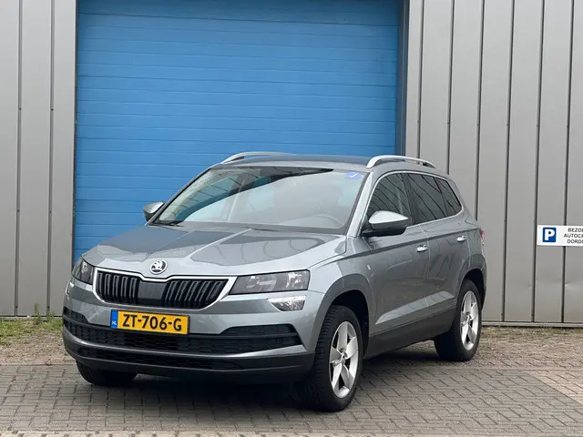 Škoda Karoq TSI Bus APPLE CARPLAY TREKHAAK 2019 Benzine 2