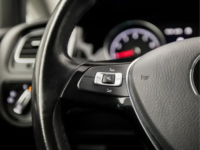 Volkswagen Golf 1.5 TSI Sportline 2018 Benzine 19