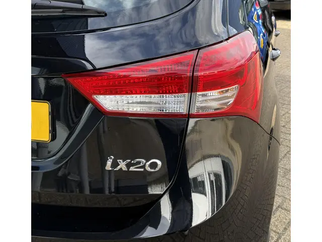 Hyundai ix20 1.6i Premium 2019 Benzine 19