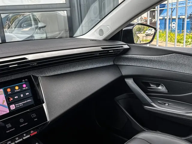 Peugeot 308 1.2 Allure Pack 130pk Automaat 2023 Benzine 10