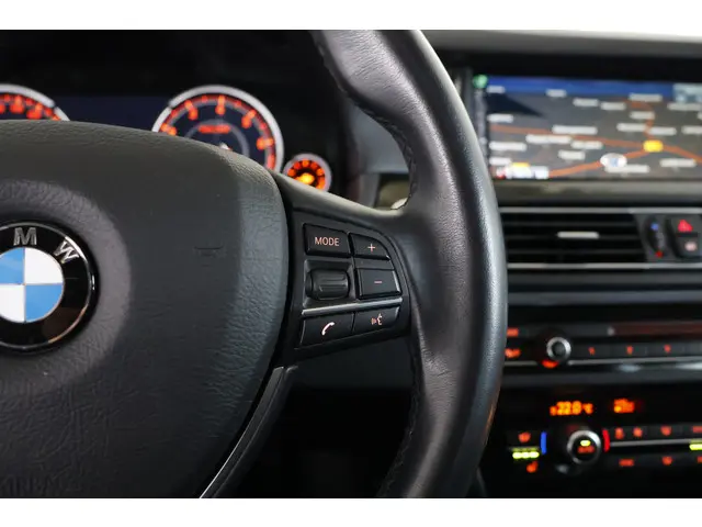 BMW 5 Serie Touring 520i Luxury Edition 2016 Benzine 20